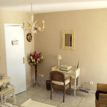 Le Panorama - D'hôtes - Cuisine Disponible Couette-café